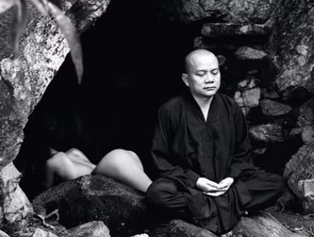 Một bức ảnh trong bộ "Thoát"