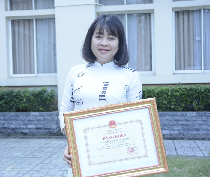 Cô Trần Thị Phương Dung - Hiệu trưởng trường Mầm non đô thị Sài Đồng (quận Long Biên, Hà Nội) (ảnh: Huyền Linh) Cô Trần Thị Phương Dung - Hiệu trưởng trường Mầm non đô thị Sài Đồng (quận Long Biên, Hà Nội) (ảnh: Huyền Linh)