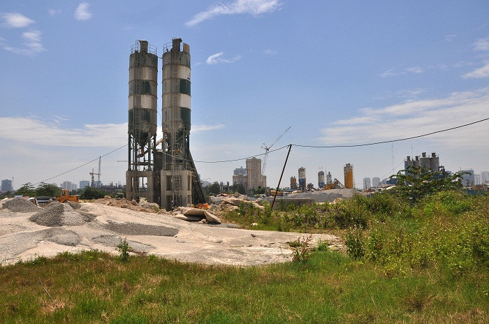 Dàn khoan bê tông cũng không hoạt động từ lâu