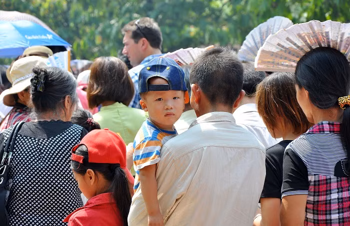 Không phân biệt tuổi tác