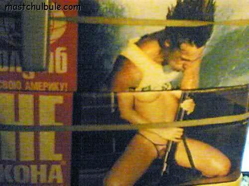 Bức ảnh này đúng nghĩa "Nửa nạc, nửa mỡ" Bức ảnh này đúng nghĩa "Nửa nạc, nửa mỡ"