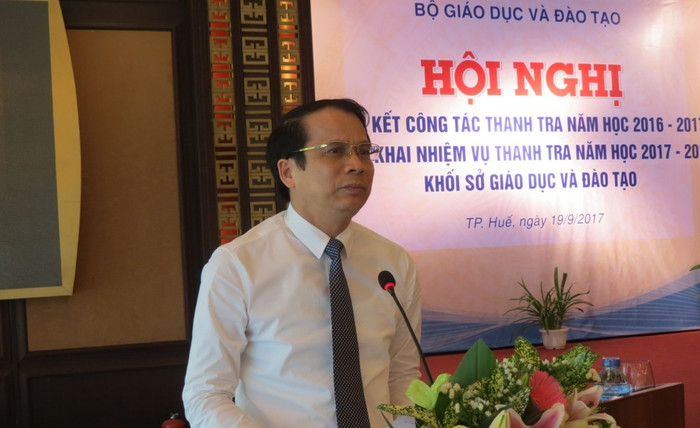 Thứ trưởng Bộ Giáo dục và Đào tạo Phạm Mạnh Hùng phê bình 23 sở giáo dục không cử lãnh đạo đến dự.