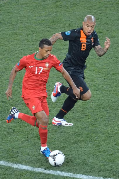 Có đứng lại không thì bảo… Có đứng lại không thì bảo…