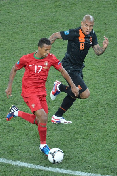 Có đứng lại không thì bảo… Có đứng lại không thì bảo…