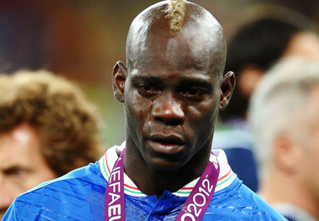 Khóc như con nít… Khóc như con nít…