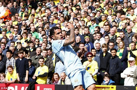 Ta là Tevez... Ta là Tevez...