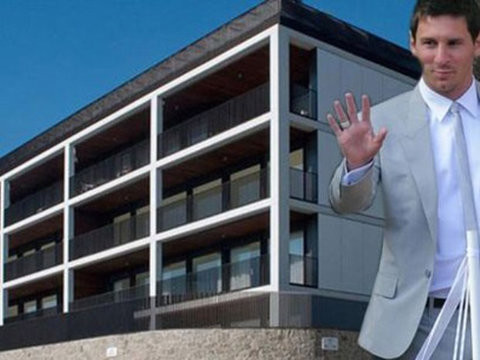 Vào tháng 10 tới, Messi và cô bạn gái Antonella Roccuzzo sẽ chào đón cậu con trai đầu lòng, ngôi sao người Argentina vừa chi tiền (chưa tiết lộ cụ thể) tậu một căn biệt thự sang trọng ở khu vực Pedralbes, Les Corts, Barcelona.