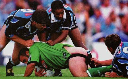 Ấy ấy, tha cho tớ (môn bóng rugby) Ấy ấy, tha cho tớ (môn bóng rugby)