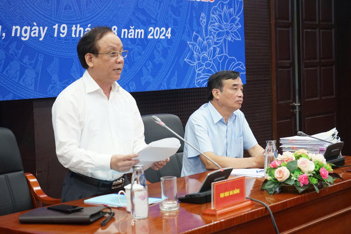 Phó Giáo sư, Tiến sĩ Nguyễn Ngọc Vũ - Giám đốc Đại học Đà Nẵng phát biểu tại điểm cầu Đà Nẵng (Ảnh: Website Đại học Đà Nẵng). pgsts-nguyen-ngoc-vu-3588.jpg