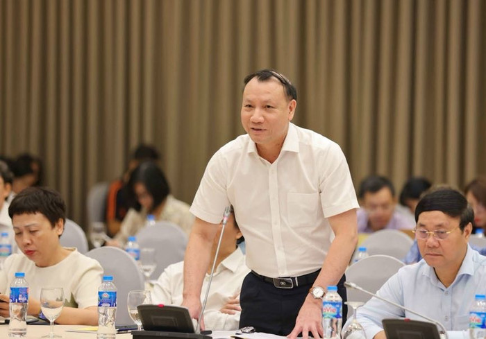 Phó Giáo sư, Tiến sĩ Nguyễn Đức Sơn – Hiệu trưởng Trường Đại học Sư phạm Hà Nội trình bày tham luận tại Hội nghị (Ảnh: Trần Hiệp). IMG_6365.JPG