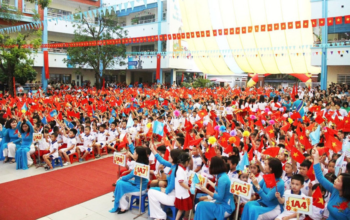 Các trường tại đô thị cần được tạo điều kiện cải thiện cơ sở vật chất phục vụ việc học tập, giảng dạy tốt hơn nữa (ảnh minh họa - nguồn: Trường Tiểu học Đoàn Thị Điểm). Các trường tại đô thị cần được tạo điều kiện cải thiện cơ sở vật chất phục vụ việc học tập, giảng dạy tốt hơn nữa (ảnh minh họa - nguồn: Trường Tiểu học Đoàn Thị Điểm).