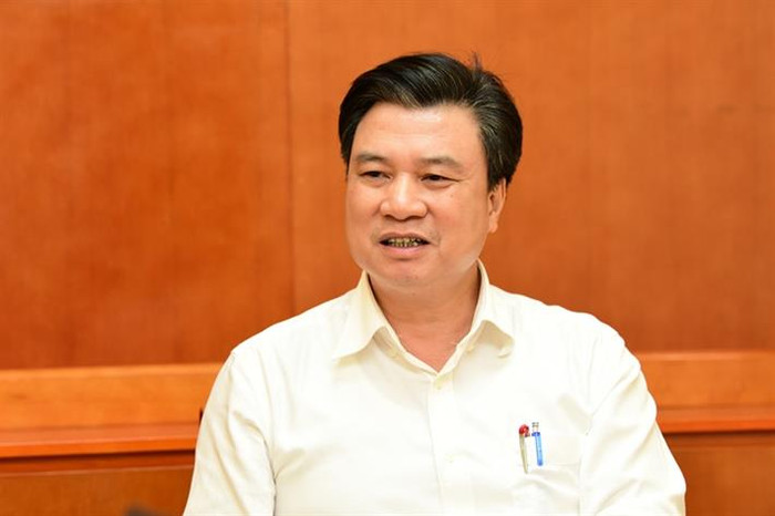 Thứ trưởng Bộ Giáo dục và Đào tạo Nguyễn Hữu Độ (ảnh nguồn trung tâm truyền thông Bộ Giáo dục và Đào tạo). Thứ trưởng Bộ Giáo dục và Đào tạo Nguyễn Hữu Độ (ảnh nguồn trung tâm truyền thông Bộ Giáo dục và Đào tạo).