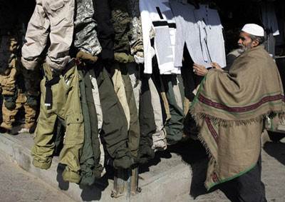 Hàng Trung Quốc đang tràn ngập ở Afghanistan Hàng Trung Quốc đang tràn ngập ở Afghanistan