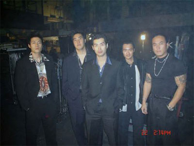 Bắt tay với các nhóm tội phạm địa phương, mafia Trung Quốc đang lộng hành ở châu Âu. Bắt tay với các nhóm tội phạm địa phương, mafia Trung Quốc đang lộng hành ở châu Âu.