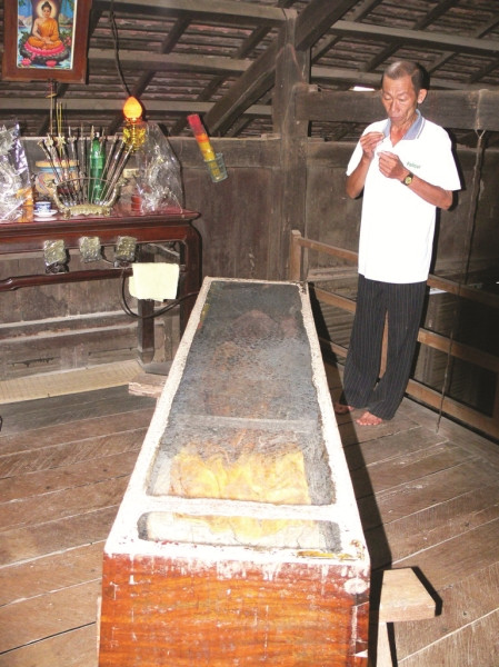 Xác chết cậu thanh niên Đinh Công Hạo vẫn nguyên vẹn sau hơn 40 năm Xac chet khong phan huy ��bao mong�" doi ve nha?