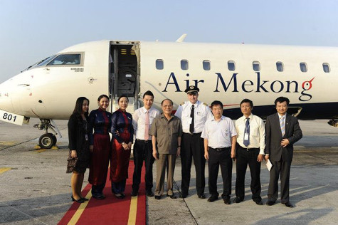 Theo ông Võ Huy Cường, Phó Cục trưởng cục Hàng không Việt Nam: Việc Air Mekong tạm ngừng bay hoàn toàn không gây mất mát gì cho phía người tiêu dùng, thậm chí, sau thời gian chờ đợi, Air Mekong bay trở lại sẽ phục vụ khách hàng tốt hơn. Theo ông Võ Huy Cường, Phó Cục trưởng cục Hàng không Việt Nam: Việc Air Mekong tạm ngừng bay hoàn toàn không gây mất mát gì cho phía người tiêu dùng, thậm chí, sau thời gian chờ đợi, Air Mekong bay trở lại sẽ phục vụ khách hàng tốt hơn.