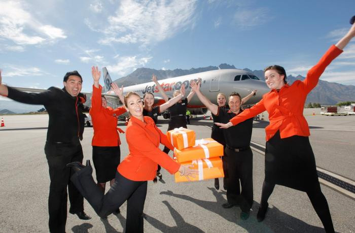 Chương trình siêu khuyến mại của Jetstar Pacific thường được thực hiện vào thứ sáu hàng tuần. Chương trình siêu khuyến mại của Jetstar Pacific thường được thực hiện vào thứ sáu hàng tuần.