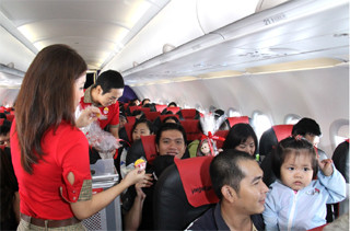 VietJetAir hiện đã mở bán vé cho đường bay Tp.HCM – Buôn Ma Thuột trên tất cả các kênh bán của hãng, giá vé chỉ từ 390,000 đồng. VietJetAir hiện đã mở bán vé cho đường bay Tp.HCM – Buôn Ma Thuột trên tất cả các kênh bán của hãng, giá vé chỉ từ 390,000 đồng.