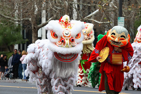 Về miền Trung dù đến Hội An hay Đà Nẵng, Huế đều cảm nhận một không khí rất khác, từ phong tục ngày Tết, ẩm thực đến những điều tinh tế nhất “rất Việt Nam” được trân trọng và giữ gìn. (Ảnh minh họa) Về miền Trung dù đến Hội An hay Đà Nẵng, Huế đều cảm nhận một không khí rất khác, từ phong tục ngày Tết, ẩm thực đến những điều tinh tế nhất “rất Việt Nam” được trân trọng và giữ gìn. (Ảnh minh họa)