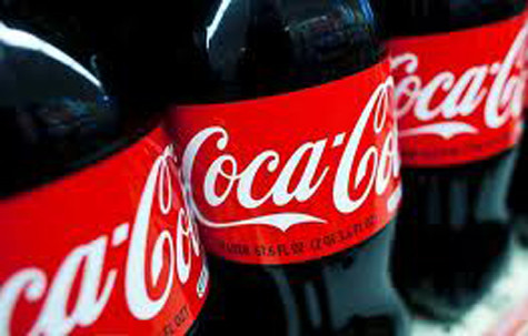 Coca Cola chưa trả lời được dứt khoát khi nào thì có lãi tại VN. (Ảnh minh họa) Coca Cola chưa trả lời được dứt khoát khi nào thì có lãi tại VN. (Ảnh minh họa)