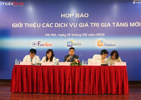 MobiFone công bố 3 dịch vụ giá trị gia tăng mới có tên gọi mSatus, mWin và FunClass, tăng tiện ích cho người dùng. MobiFone công bố 3 dịch vụ giá trị gia tăng mới có tên gọi mSatus, mWin và FunClass, tăng tiện ích cho người dùng.