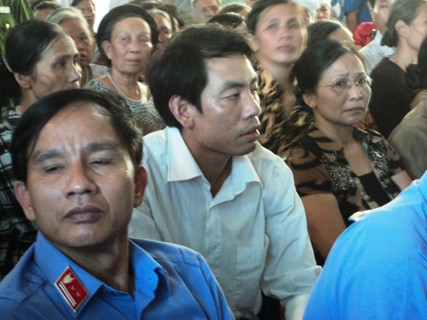 Anh Lê Đức Trung có mặt tại phiên tòa với tư cách là bị hại Anh Lê Đức Trung có mặt tại phiên tòa với tư cách là bị hại