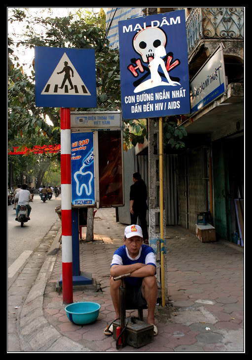 Những hình ảnh rất khác của các bậc trưởng bối Những hình ảnh rất khác của các bậc trưởng bối