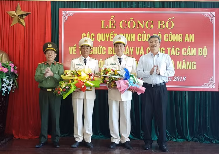 Với việc điều động, bổ nhiệm hai Phó giám đốc mới, Công an Đà Nẵng hiện có 7 Phó giám đốc. Ảnh: TL Với việc điều động, bổ nhiệm hai Phó giám đốc mới, Công an Đà Nẵng hiện có 7 Phó giám đốc. Ảnh: TL