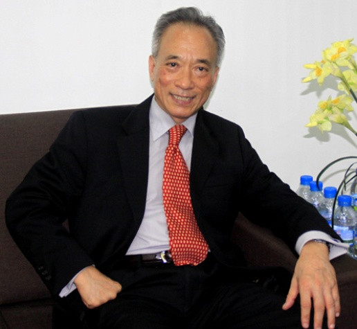 TS Nguyễn Trí Hiếu, Chuyên gia tài chính ngân hàng: Đánh thuế lãi tiền gửi ngân hàng là hợp lý. TS Nguyễn Trí Hiếu, Chuyên gia tài chính ngân hàng: Đánh thuế lãi tiền gửi ngân hàng là hợp lý.