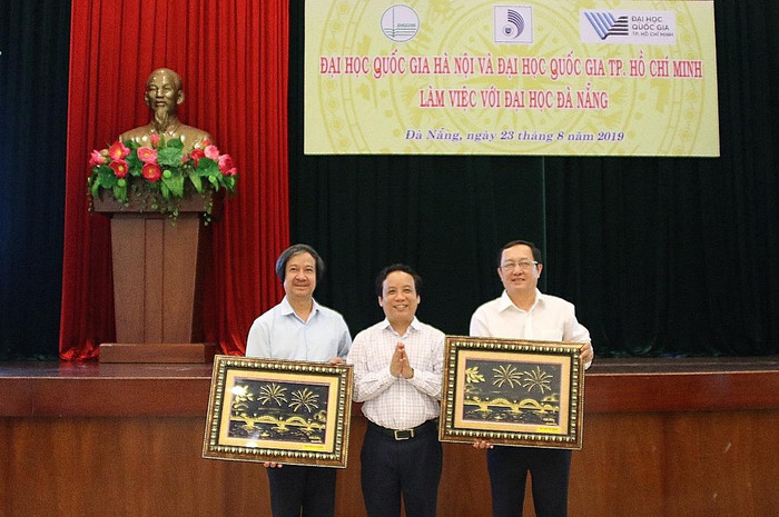 Ba Đại học lớn bàn về việc kết nối, hợp tác. Ảnh: AN Ba Đại học lớn bàn về việc kết nối, hợp tác. Ảnh: AN