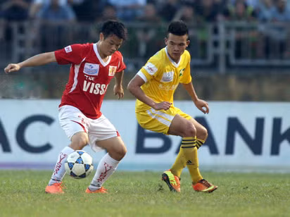 Văn Quyến khiến người hâm mộ SLNA thổn thức trong những phút có mặt trên sân. Ảnh V.S.I Văn Quyến khiến người hâm mộ SLNA thổn thức trong những phút có mặt trên sân. Ảnh V.S.I