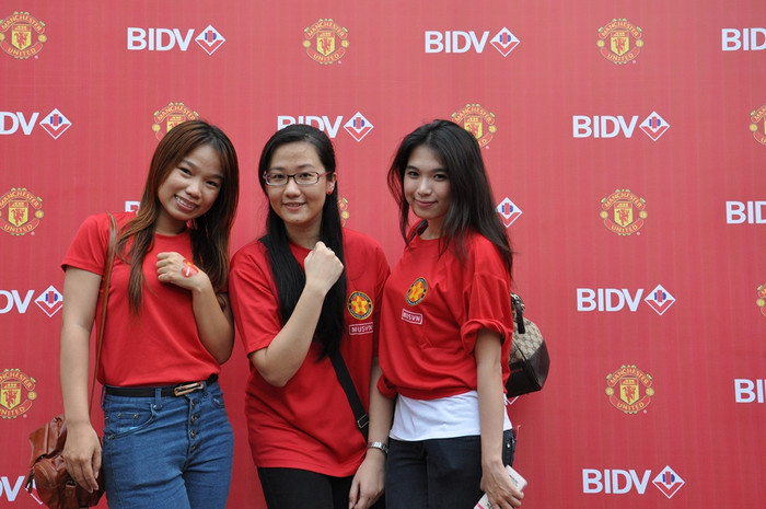 Vô cùng duyên sáng với sắc đỏ của M.U. Vô cùng duyên sáng với sắc đỏ của M.U.