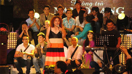 Đêm diễn sau scandal nợ nần, Siu Black: Nếu không cười, sẽ làm gì đây ảnh 1 Đêm diễn sau scandal nợ nần, Siu Black: Nếu không cười, sẽ làm gì đây ảnh 1