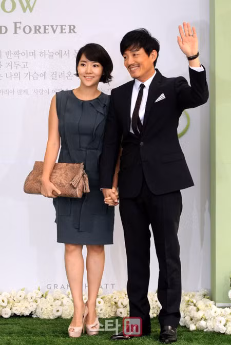 Dàn sao đình đám xứ Hàn mừng 'đám cưới thế kỷ' của Lee Byung Hun ảnh 13