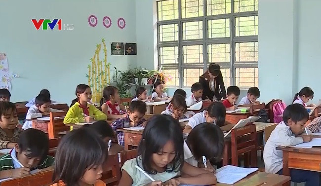 Vì giảm biên chế mà để thiếu giáo viên là không thể chấp nhận! ảnh 3 Vì giảm biên chế mà để thiếu giáo viên là không thể chấp nhận! ảnh 3