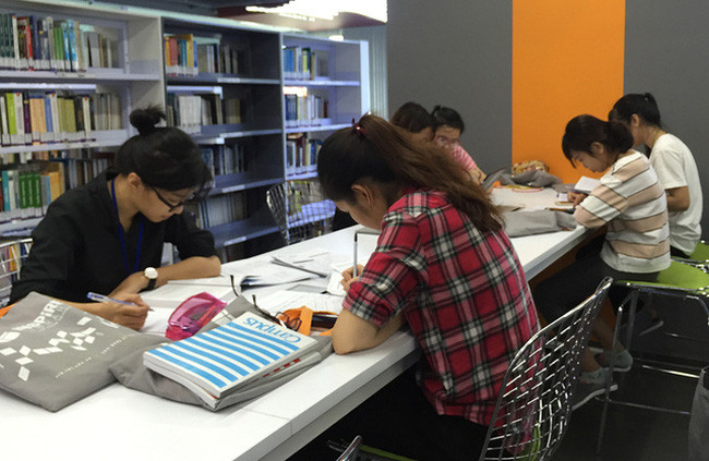 Ngày 1/10, Hiệp hội phát đi thông báo về việc tổ chức hội thảo “Đổi mới căn bản toàn diện hoạt động đào tạo trong các trường đại học và cao đẳng". (Ảnh minh họa: VTV) Ngày 1/10, Hiệp hội phát đi thông báo về việc tổ chức hội thảo “Đổi mới căn bản toàn diện hoạt động đào tạo trong các trường đại học và cao đẳng". (Ảnh minh họa: VTV)