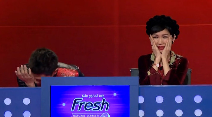 Nam Trung, Xuân Lan tỏ thái độ sợ hãi trước tiết mục này.