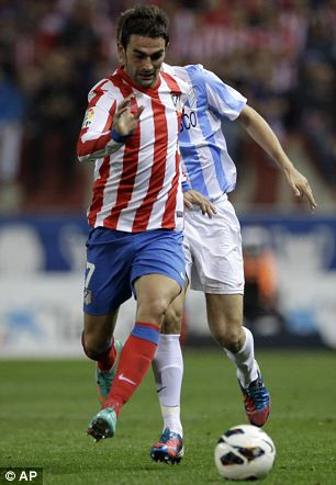 Wenger đang đề nghị ban lãnh đạo Arsenal chi 15 triệu bảng để đưa về sân Emirates tiền đạo Adrian Lopez của Atletico Madrid. Wenger đang đề nghị ban lãnh đạo Arsenal chi 15 triệu bảng để đưa về sân Emirates tiền đạo Adrian Lopez của Atletico Madrid.