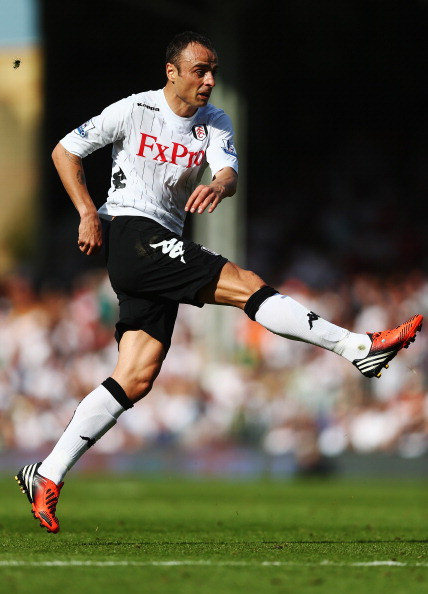 Dimitar Berbatov tiết lộ chuẩn bị ra cuốn tự truyện nói về cuộc đời và sự nghiệp của mình. Sau những lời chỉ trích hướng về ông thày cũ Sir Alex Ferguson, cuốn tự truyện của Berbatov đang hứa hẹn rất nhiều tình tiết, cũng như lời chia sẻ gây sốc.