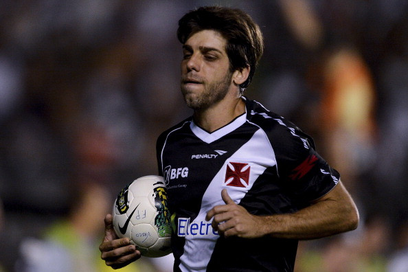 Cựu cầu thủ của Lyon, Juninho cùng 2 cầu thủ khác của Brazil sẽ phải hầu tòa sau lời cáo buộc sử dụng ma túy.