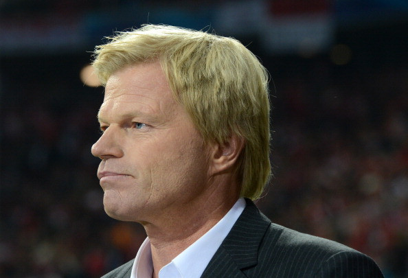 Sau trận hòa “điên rồ” 4-4 của Đức trước Thụy Điển ở vòng loại World Cup 2014 khu vực châu Âu giữa tuần này, cựu thủ thành Oliver Kahn đã lên tiếng chỉ trích rất nặng nề HLV ĐT Đức Joachim Loew. Sau trận hòa “điên rồ” 4-4 của Đức trước Thụy Điển ở vòng loại World Cup 2014 khu vực châu Âu giữa tuần này, cựu thủ thành Oliver Kahn đã lên tiếng chỉ trích rất nặng nề HLV ĐT Đức Joachim Loew.