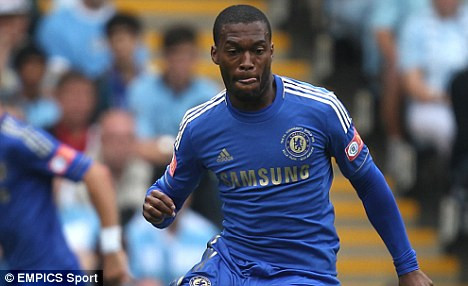 Cũng liên quan đến Chelsea, câu lạc bộ thành London đang rao bán tiền đạo trẻ Daniel Sturridge với giá 15 triệu bảng. Hiện Arsenal và Liverpool đang theo rất sát thương vụ này.