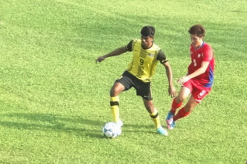 Trước đó, U21 Malaysia cũng hoàn toàn chiếm thế chủ động trước đối thủ được đánh giá khá cao là U21 Thái Lan. Trước đó, U21 Malaysia cũng hoàn toàn chiếm thế chủ động trước đối thủ được đánh giá khá cao là U21 Thái Lan.