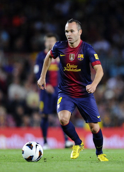 Tiền vệ Andres Iniesta của Barcelona đã phủ nhận những ý kiến cho rằng đội bóng của anh sử dụng những video ghi lại các pha tranh chấp “xấu xí” của Pepe để chống lại Real Madrid. Tiền vệ Andres Iniesta của Barcelona đã phủ nhận những ý kiến cho rằng đội bóng của anh sử dụng những video ghi lại các pha tranh chấp “xấu xí” của Pepe để chống lại Real Madrid.