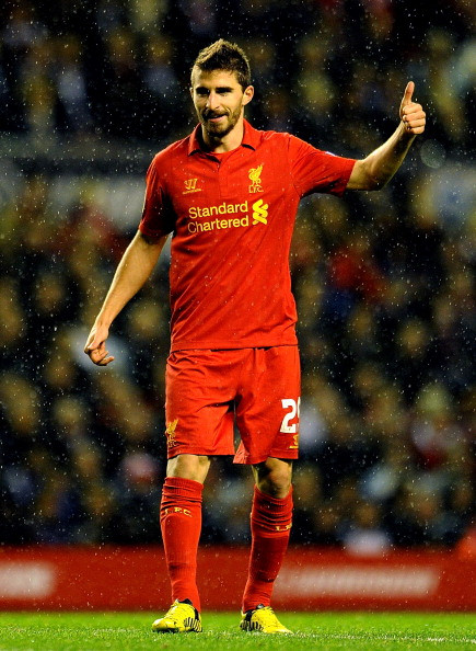 Câu lạc bộ Liverpool xác nhận tiền đạo trẻ Fabio Borini sẽ phải phẫu thuật chấn thương ở chân và có thể sẽ phải nghỉ thi đấu đến 3 tháng.