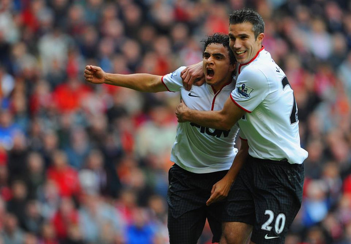 Hãng đồ uống nhẹ của Nhật Bản Kagome đã ký thỏa thuận hợp tác với “Quỷ đỏ” thành Manchester . Hợp đồng của hai bên có thời hạn trong 3 năm và Kagome sẽ là hãng cung cấp nước uống chính thức cho M.U cho đến năm 2016. Kagome là hãng sản xuất đồ uống nổi tiếng ở Nhật Bản với nguyên liệu chủ yếu là hoa quả tự nhiên dựa trên tiêu chí sản phẩm có lợi cho sức khỏe của người tiêu dùng. Hãng đồ uống nhẹ của Nhật Bản Kagome đã ký thỏa thuận hợp tác với “Quỷ đỏ” thành Manchester . Hợp đồng của hai bên có thời hạn trong 3 năm và Kagome sẽ là hãng cung cấp nước uống chính thức cho M.U cho đến năm 2016. Kagome là hãng sản xuất đồ uống nổi tiếng ở Nhật Bản với nguyên liệu chủ yếu là hoa quả tự nhiên dựa trên tiêu chí sản phẩm có lợi cho sức khỏe của người tiêu dùng.