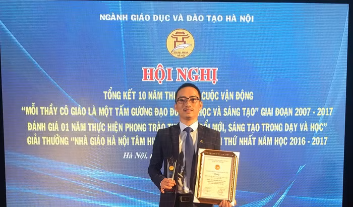Cô giáo 9X sẵn sàng chia sẻ với học trò chuyện tình bạn, tình yêu ảnh 2