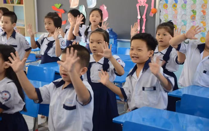 Bộ Giáo dục đề xuất miễn học phí tới cấp trung học cơ sở (Ảnh minh họa: VTV.vn) Bộ Giáo dục đề xuất miễn học phí tới cấp trung học cơ sở (Ảnh minh họa: VTV.vn)