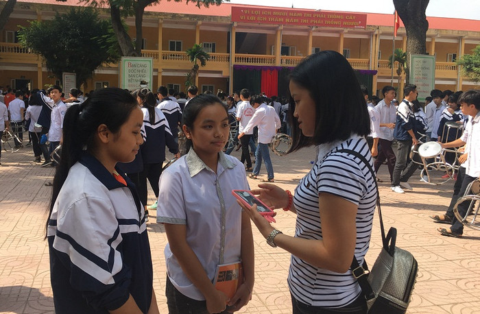 Hai chị em sinh đôi ở Vĩnh Phúc năm nào cũng đạt danh hiệu “Học sinh giỏi” (Ảnh: Ngọc Vân) Hai chị em sinh đôi ở Vĩnh Phúc năm nào cũng đạt danh hiệu “Học sinh giỏi” (Ảnh: Ngọc Vân)