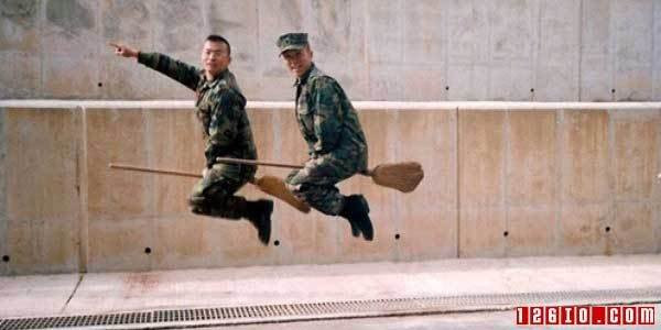 Chuồn chuồn bay thấp thì mưa Mà anh bay thấp thì thưa hâm rồi